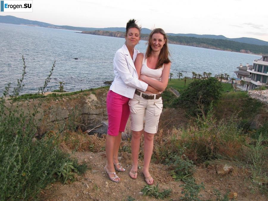 tanned girlfriends on a rocky shore. Photo 39