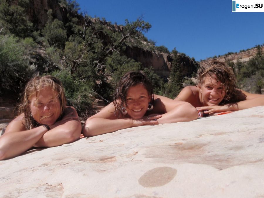 crazy girls in the canyon. Photo 15