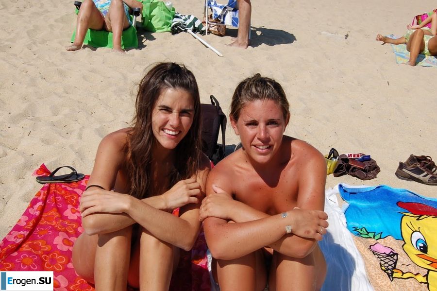 nudist lesbians. Photo 3