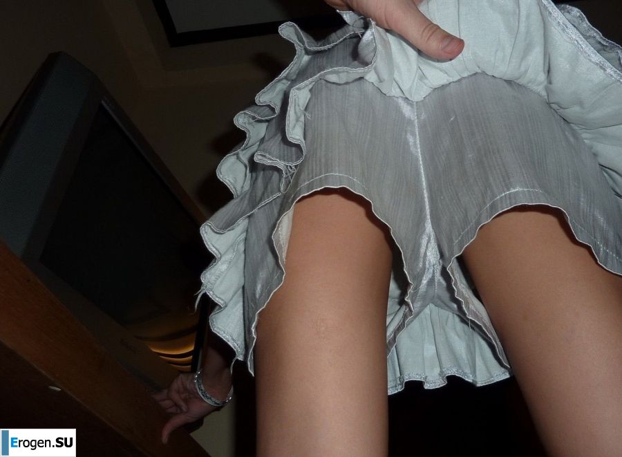 called a Thai prostitute in the room. Photo 7