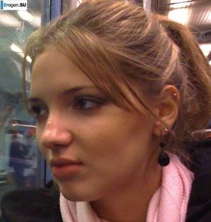 студентка со спермой на лице. Эскиз 14
