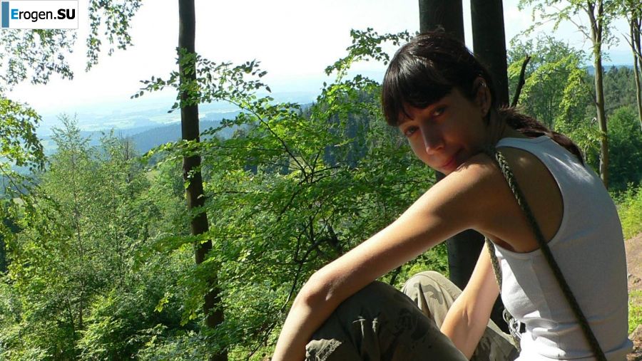 своеобразная высокая девушка с мягкими сосками. Фото 5