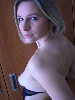 striptease on camera for a lover. Part 2. Thumb 8