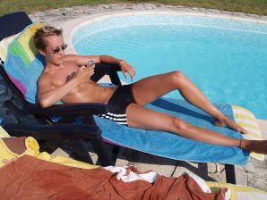 Lesbian on vacation with a friend. Part 2. Thumb 15
