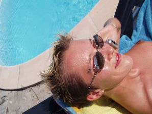 Lesbian on vacation with a friend. Part 2. Thumb 17