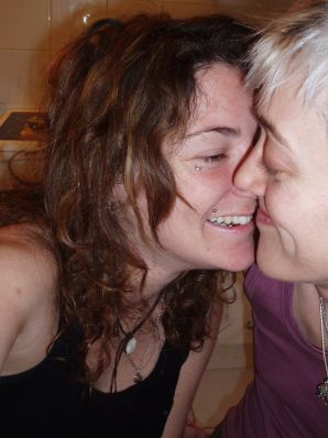Lesbian on vacation with a friend. Part 2. Thumb 19