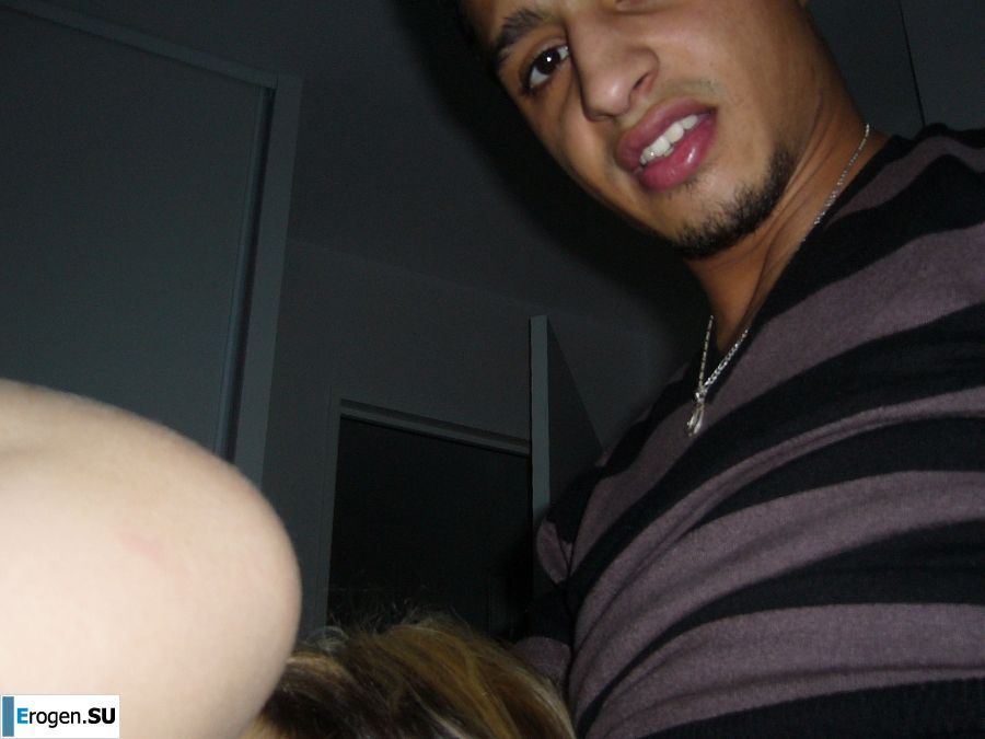 he wants her with a crustacean. Photo 3
