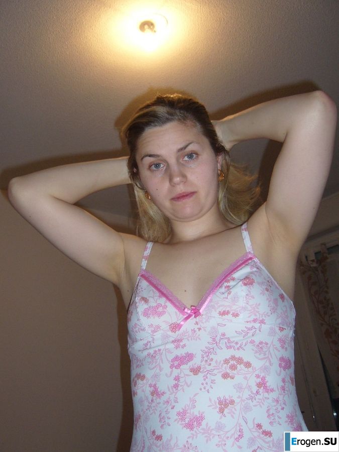 he wants her with a crustacean. Photo 39