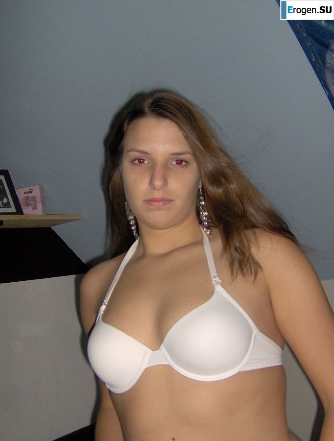 from the secret folder of her laptop. Part 2. Photo 9