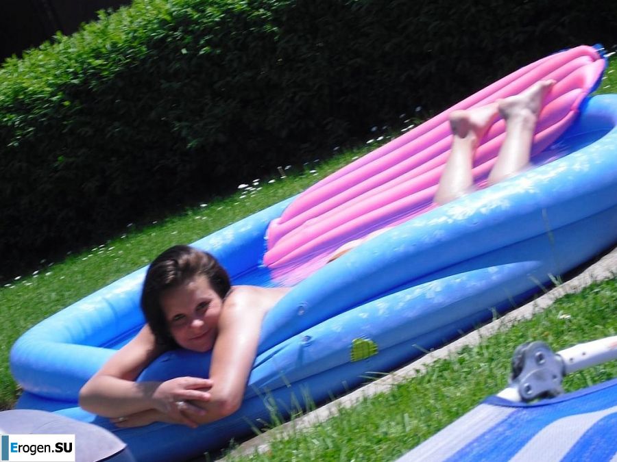 three girlfriends sunbathe in the yard with bare breasts. Part 2. Photo 14