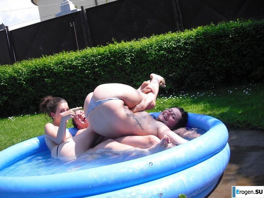 three girlfriends sunbathe in the yard with bare breasts. Part 2. Photo 18