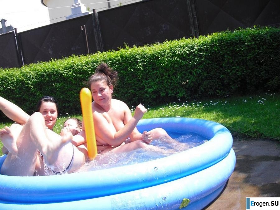 three girlfriends sunbathe in the yard with bare breasts. Part 2. Photo 20