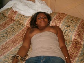 Appetizing black woman masturbates and shows her wet pussy. Thumb 13