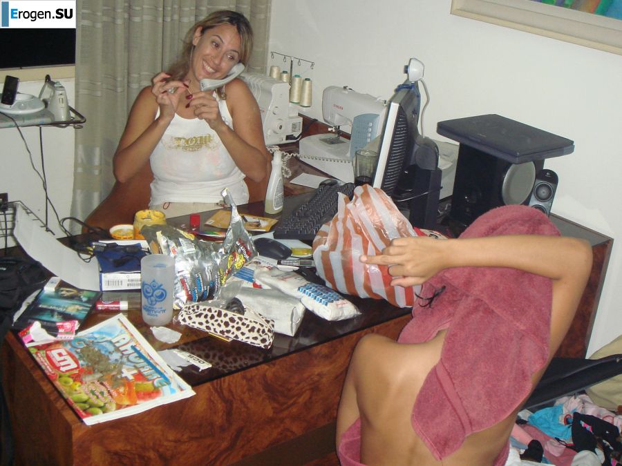 Tanned girls show elastic buttocks in panties. Photo 4