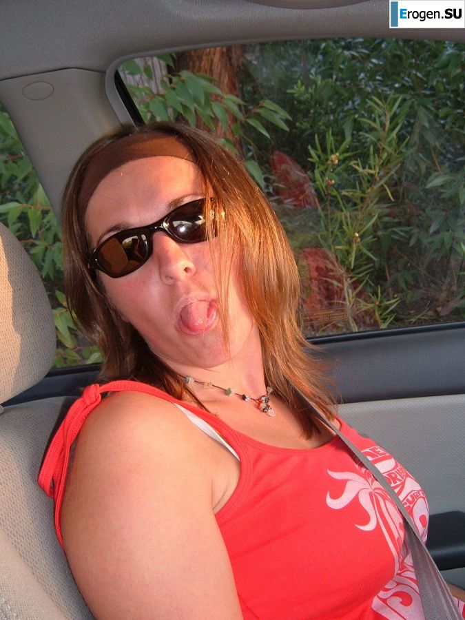 A woman spreads her legs on the bed and in the bathroom. Part 2. Photo 38