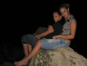 Blonde and brunette kiss and show boobs to each other. Thumb 15