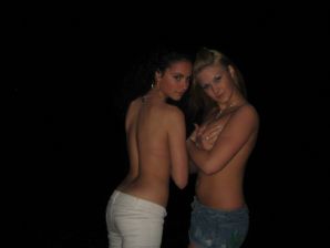 Blonde and brunette kiss and show boobs to each other. Thumb 36