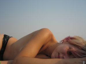 Аппетитные телки проститутки приехали по вызову в пятницу вечером. Часть 3. Эскиз 26