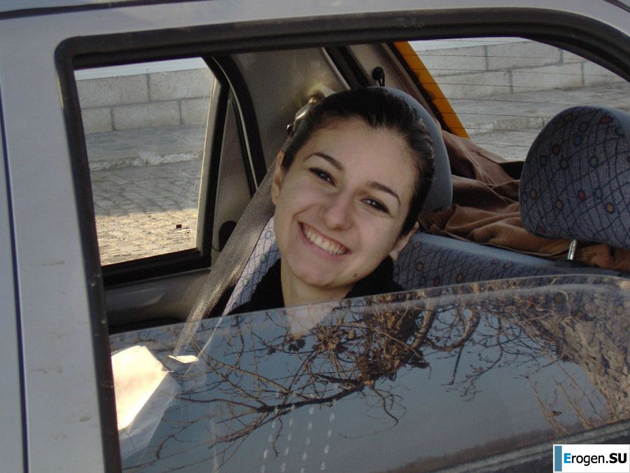Восточная красавица показывает попку в одежде и без. Часть 4. Фото 14