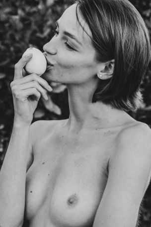 Amy Moloko in Pink Feathers. Эскиз 40