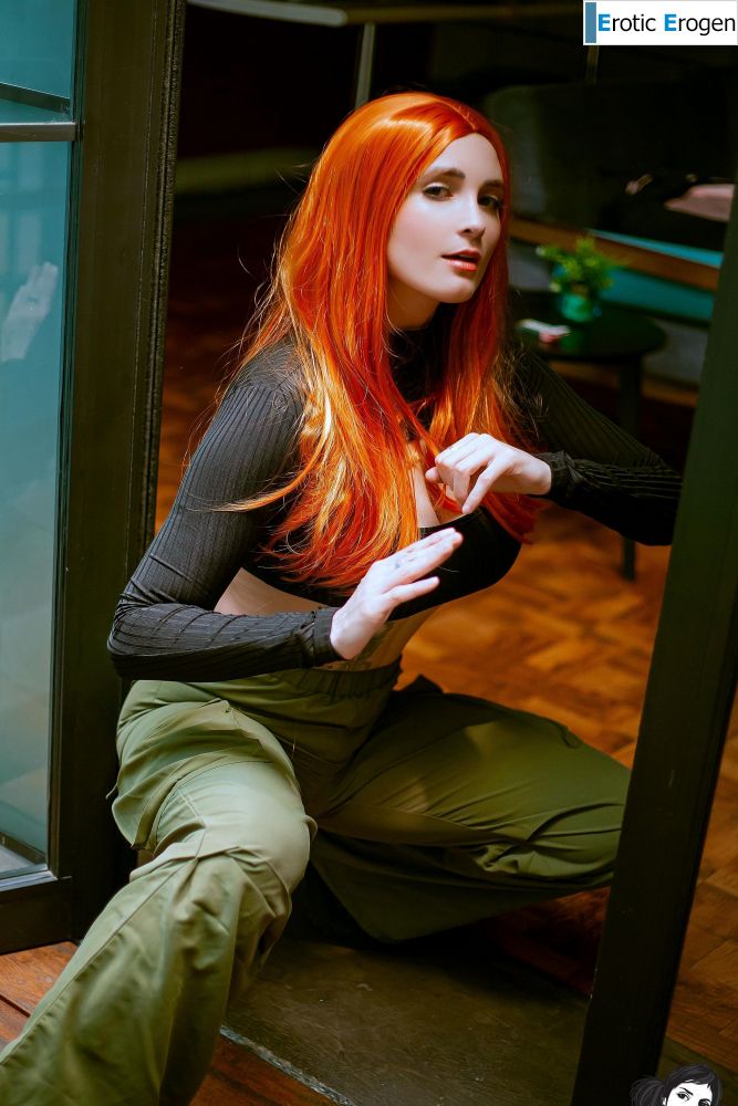 Taimi in So Whats The Sitch. Picture 3
