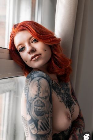Redd in Delicate Lace. Thumb 52