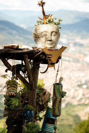 Valery Ponce in Colombian Overlook. Эскиз 5
