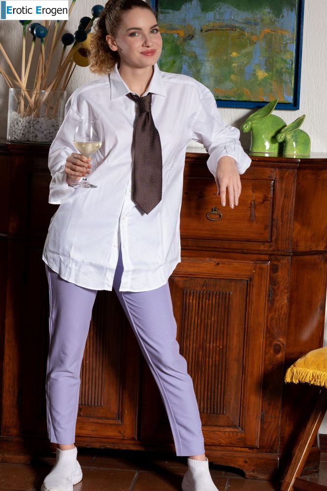 Guinevere Huney in Androgynous Style. Picture 2