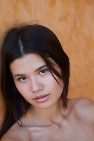 Evelin Elle in Vibrant Beauty. Thumb 28
