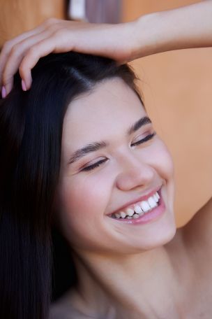 Evelin Elle in Vibrant Beauty. Thumb 40