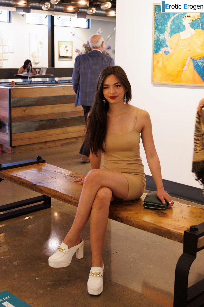 Scarlett Alexis in Like Really Pretty. Picture 8