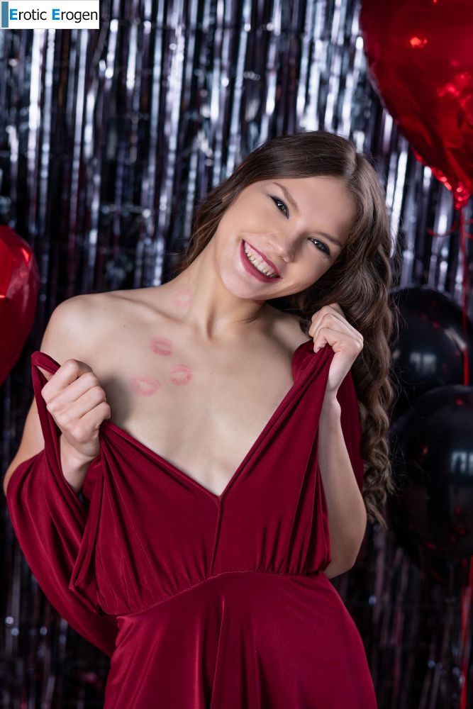 Ella Bonita in Give My Heart. Фото 11