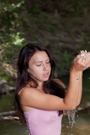 Melania in Gentle Stream. Эскиз 4