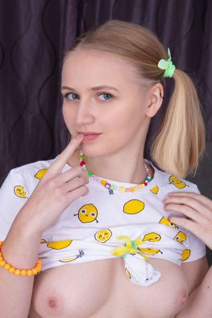 Leane in Soft Allure. Эскиз 12