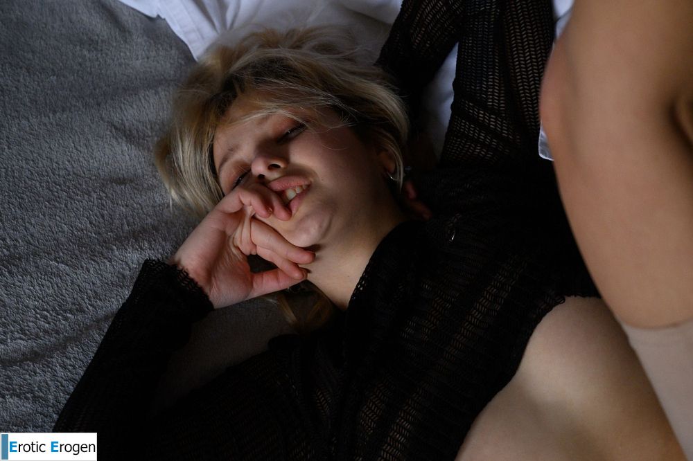  Taya Helenova in Raven Never More. Фото 33