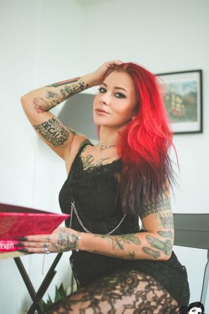 Bombaboom in How To Be Adored. Эскиз 6