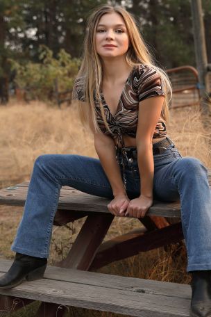 Stefani in Postcard From Mazama. Part 2. Thumb 16