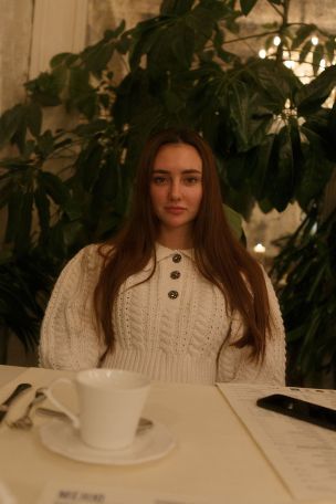Ira Sedina in Night At The Aquarium. Эскиз 29