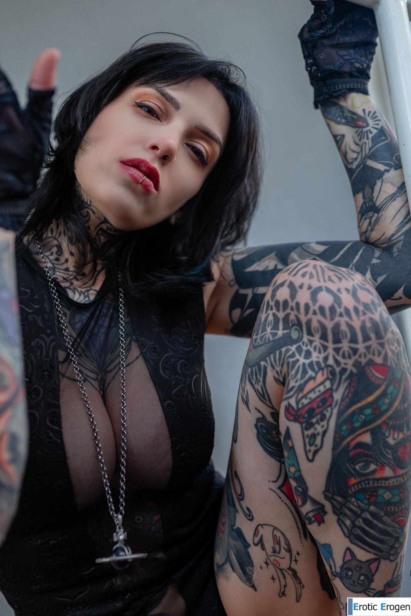 Valkyria in Let The Light In. Фото 17