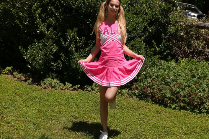Molly Little in Cheery Disposition. Эскиз 8