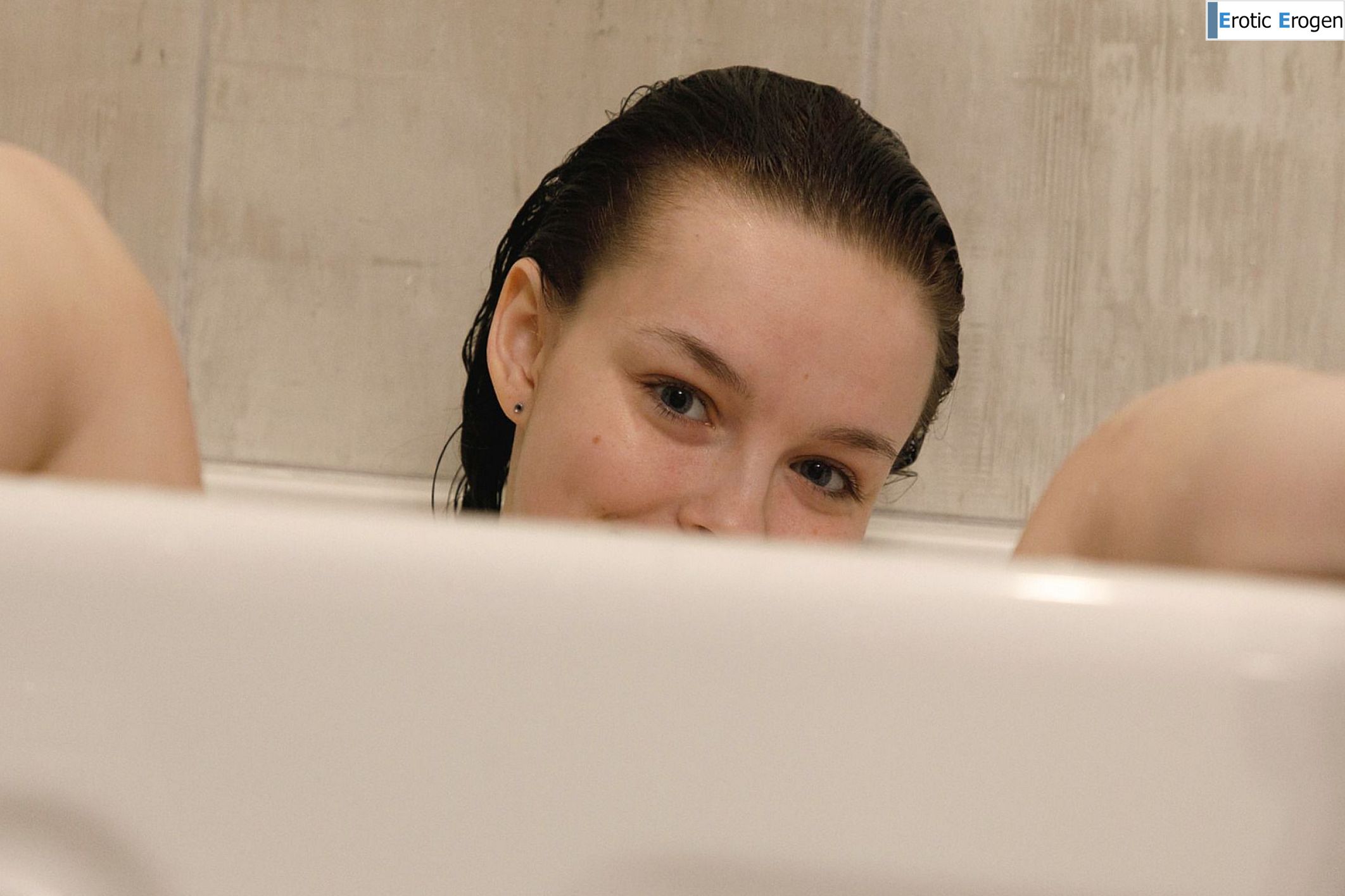 Vonnie Bean in Costco Bodywash. Фото 32