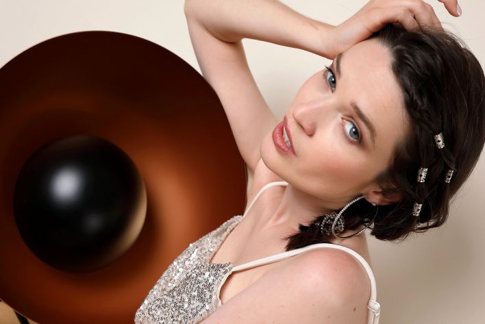 Amelia in An Eye On You. Эскиз 14