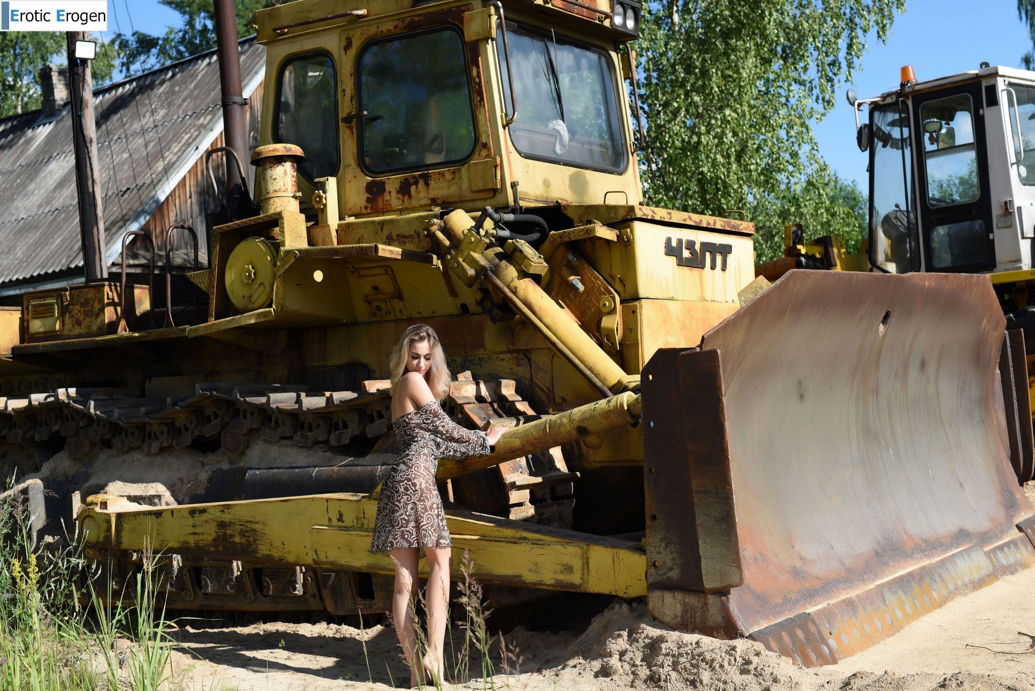 Ava List in Big Equipment. Picture 3