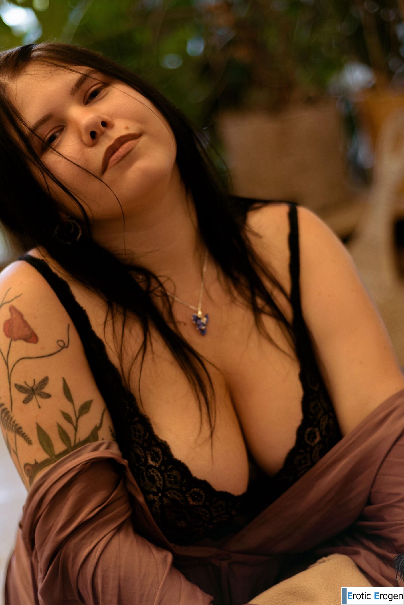 Zlatamerlin in Watch Me In Secret. Picture 18