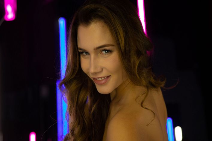 Mary Rock in Glow. Thumb 31