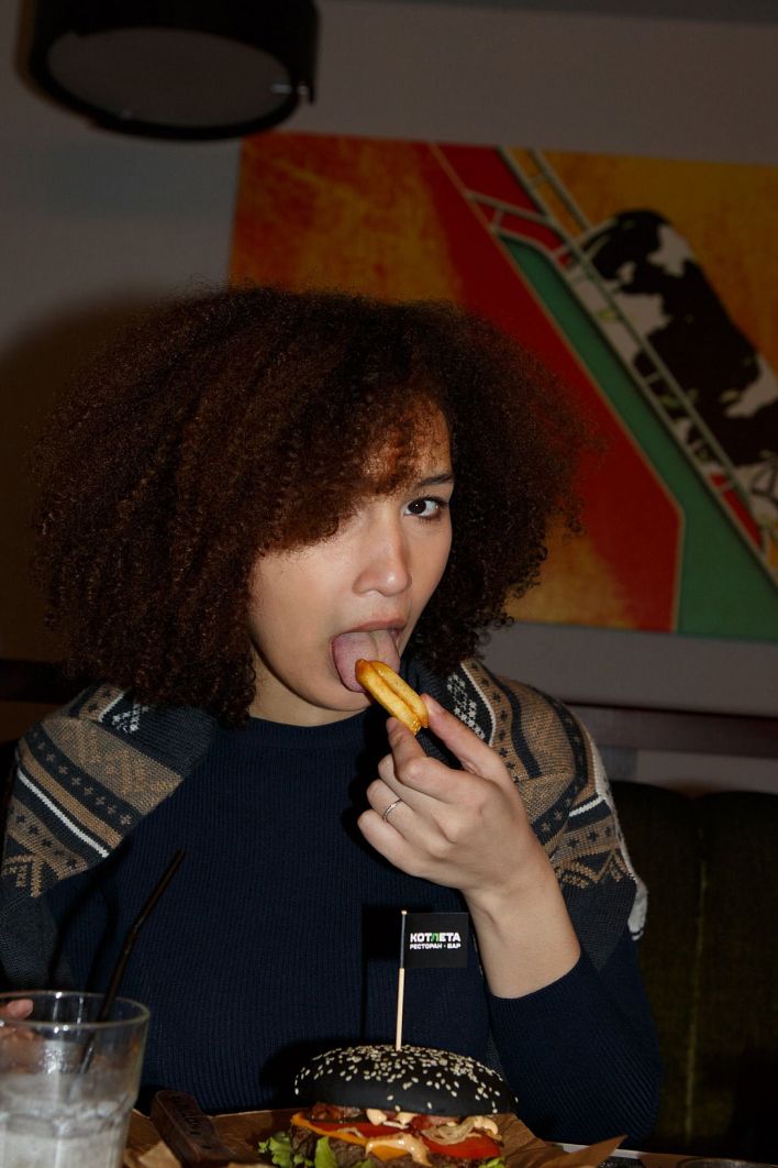 Solana Bardell in Black Star Russia 1. Эскиз 24