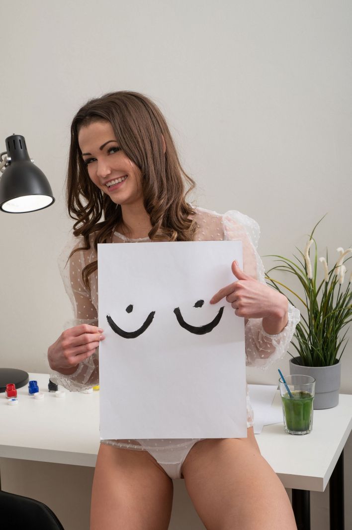 Kiana in Tease You. Эскиз 7