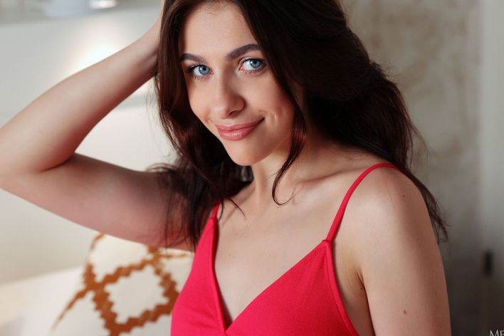 Adite in Baby Blues. Thumb 5