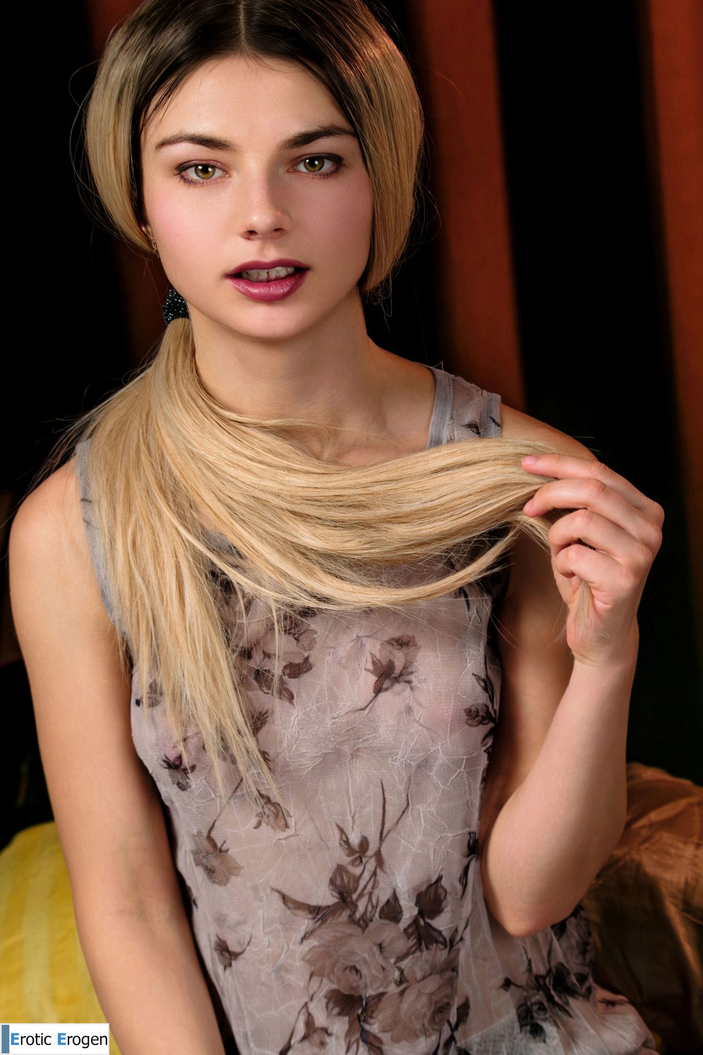 Francesca Rose in Sexy Woman. Фото 2