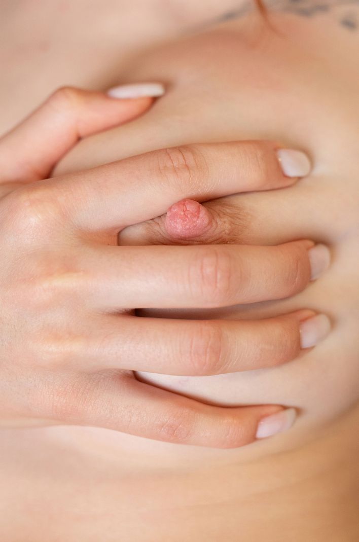 Cherry Candle, Milan Cheek in Spellbound Intimacy. Эскиз 26